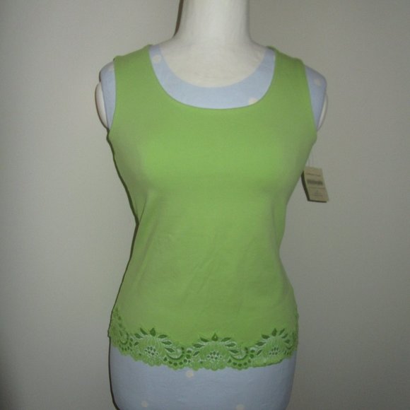 Women's 6-Pc lot of S/S Tops All NEW Size Small - Picture 3 of 8